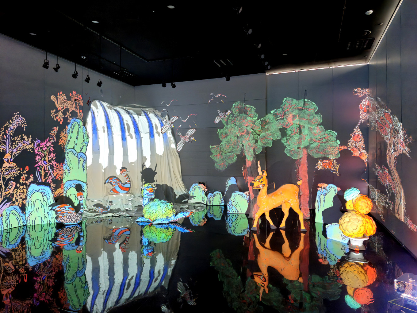 이상한 나라의 민화이야기 / 3D printing, projection mapping / 3min movie / 2019