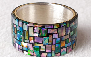 럭스핸드 크러쉬 블럭 레인보우 블랙 자개반지/몬드리안의 작품에 영감을받아 한국의 전통공예소재인 자개로 표현해본 반지